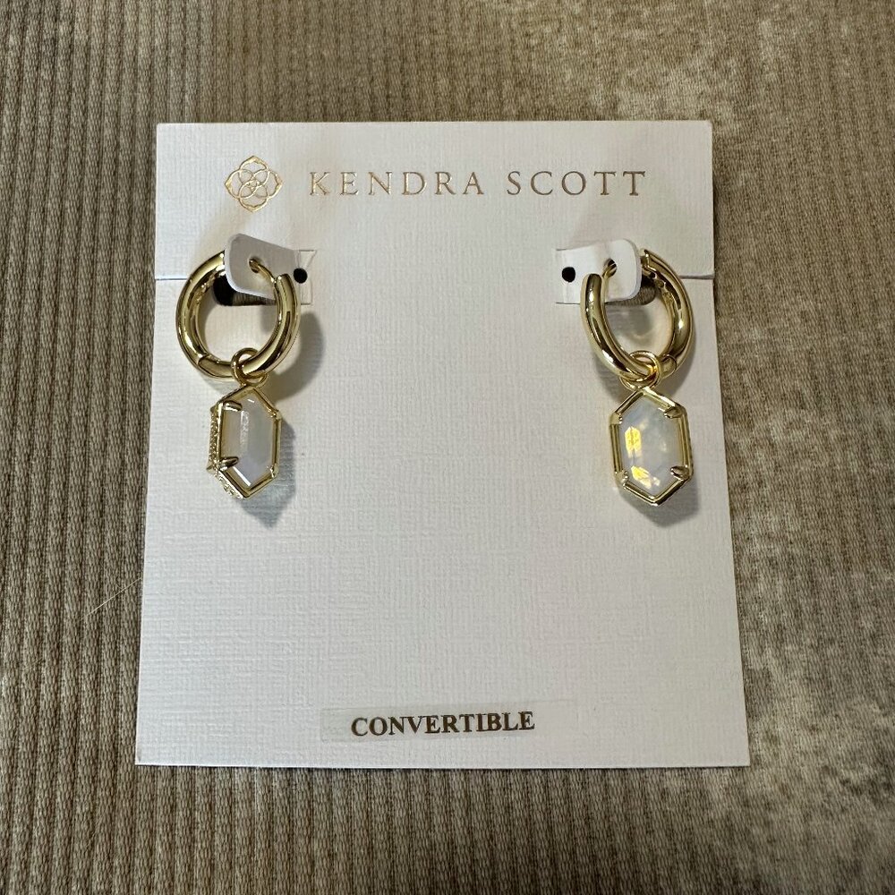 Kendra Scott Hallie Huggie Earrings
